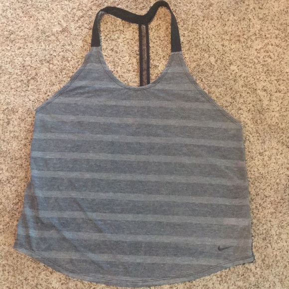 Nike Dry-FIT training tank - Picture 1 of 6